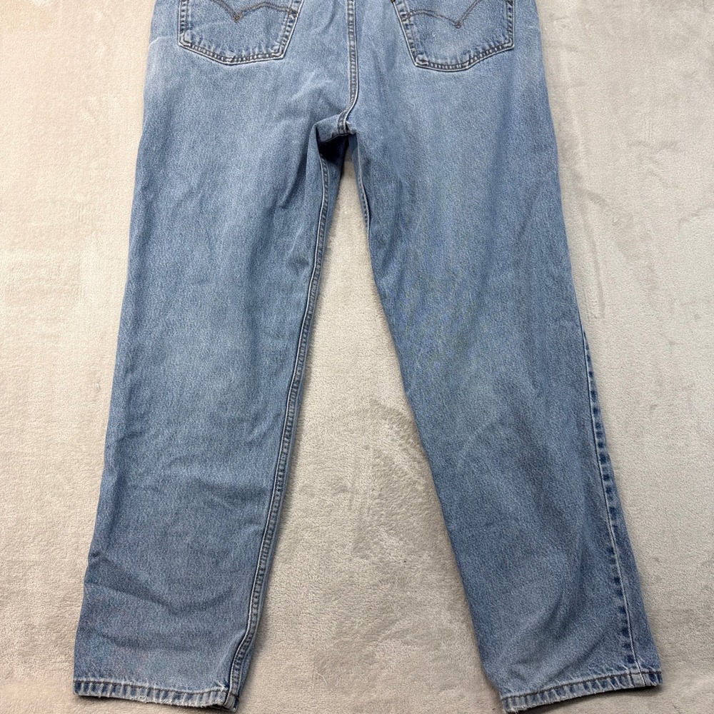 Vintage Levi's 550 Mens 42x32 Blue Relaxed Fit Light Wash 90s Denim Brown‎ Tab - Picture 2 of 12
